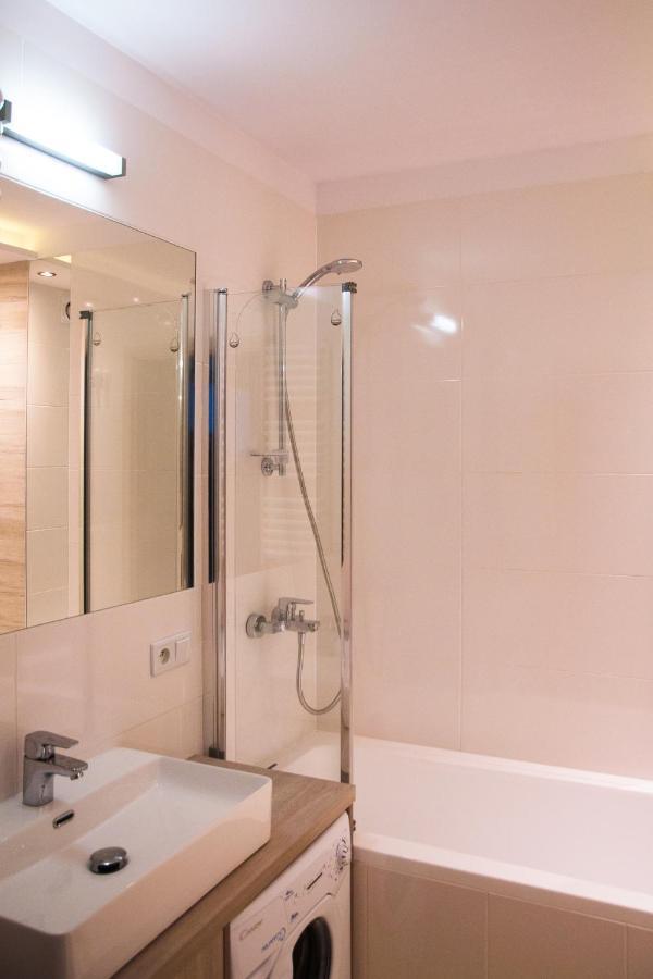 Apartament Karolewska วูดช์ ภายนอก รูปภาพ