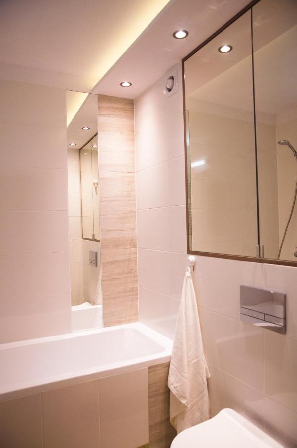 Apartament Karolewska วูดช์ ภายนอก รูปภาพ